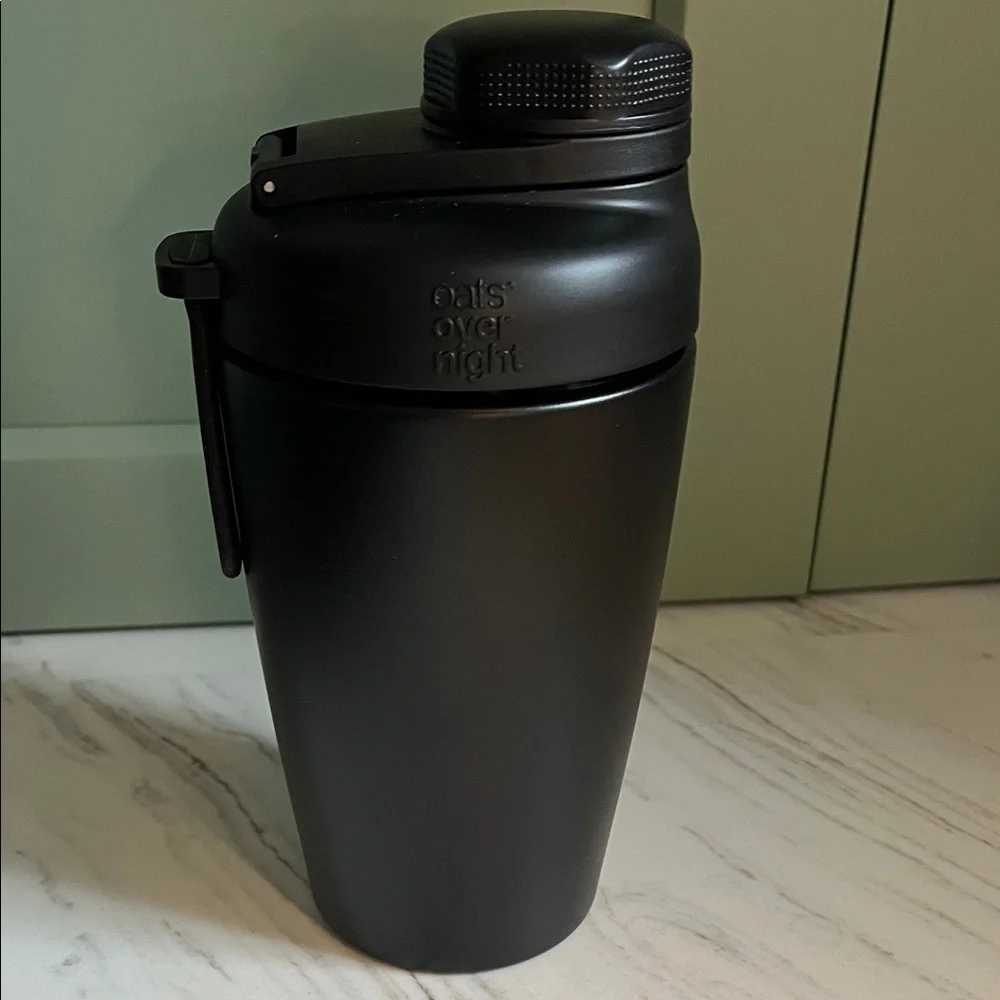 First Edition Black Oats Overnight Insulated Stainless Steel shaker Bottle - Picture 2 of 7